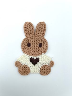 Aufnäher Hase Häkel Optik Braun