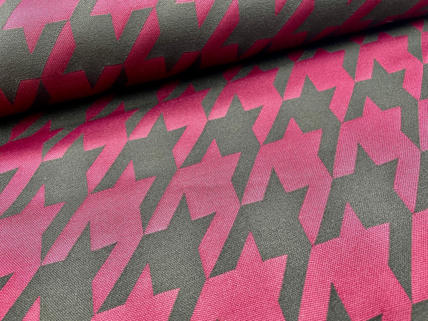 Jacquard Jersey "Hahnentritt Muster" Bordeaux