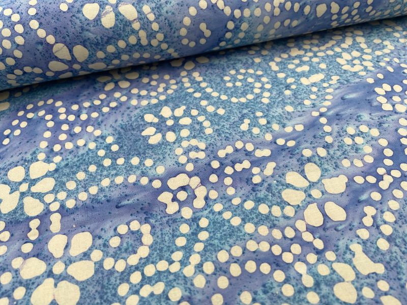 Baumwoll Stoff UNIQUE CRAFTED BATIK COTTON Blumenmuster Lavender Baumwoll Stoff UNIQUE CRAFTED BATIK COTTON Blumenmuster Lavender