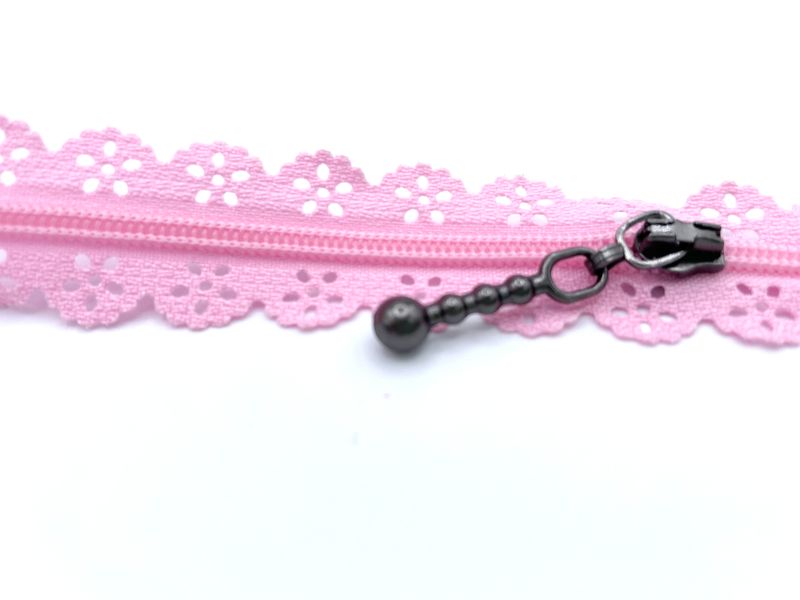 Spitzen Reißverschluss Set Rosa 1 Meter + 3 Zipper Spitzen Reißverschluss Set Rosa 1 Meter + 3 Zipper