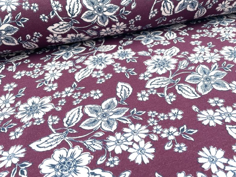 Digitaldruck Sommersweat Digitaldruck Sommersweat "Winter Blossom" Beere French Terry geraut