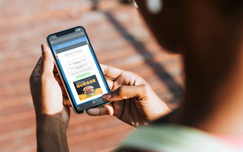 Voting Navigation Ad
