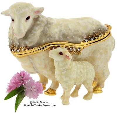 Momma Sheep and Lamb Trinket Box