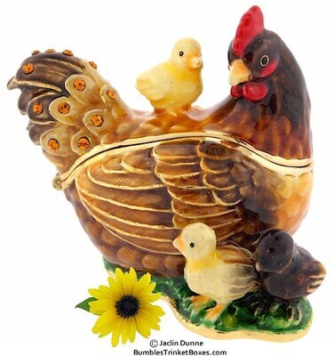 Mother Hen and Chicks Trinket Box