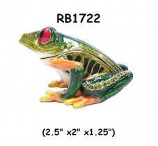 Green and Yellow Tree Frog