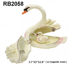 White Swan and Mini Swan