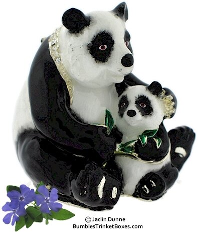 Papa and Baby Panda