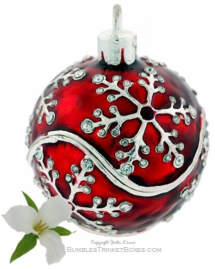 Red Snowflake Christmas Bauble