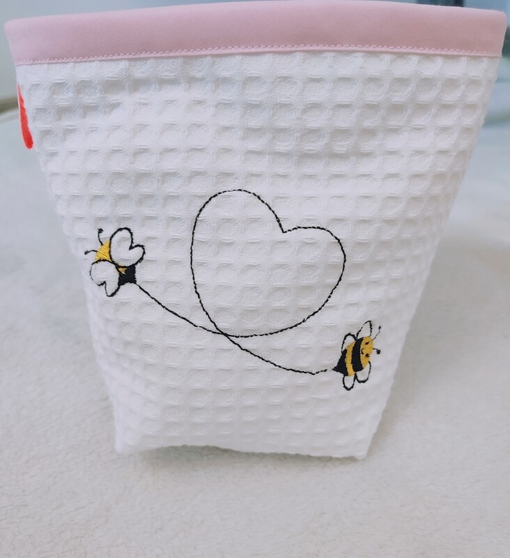 Panière à lingette Abeilles biais rose