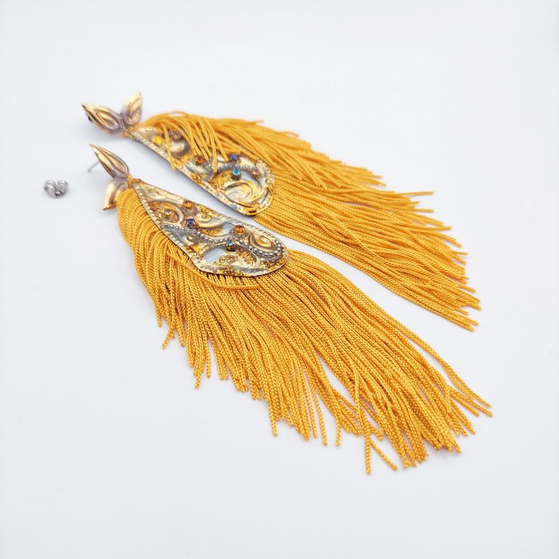 Vika Earrings 