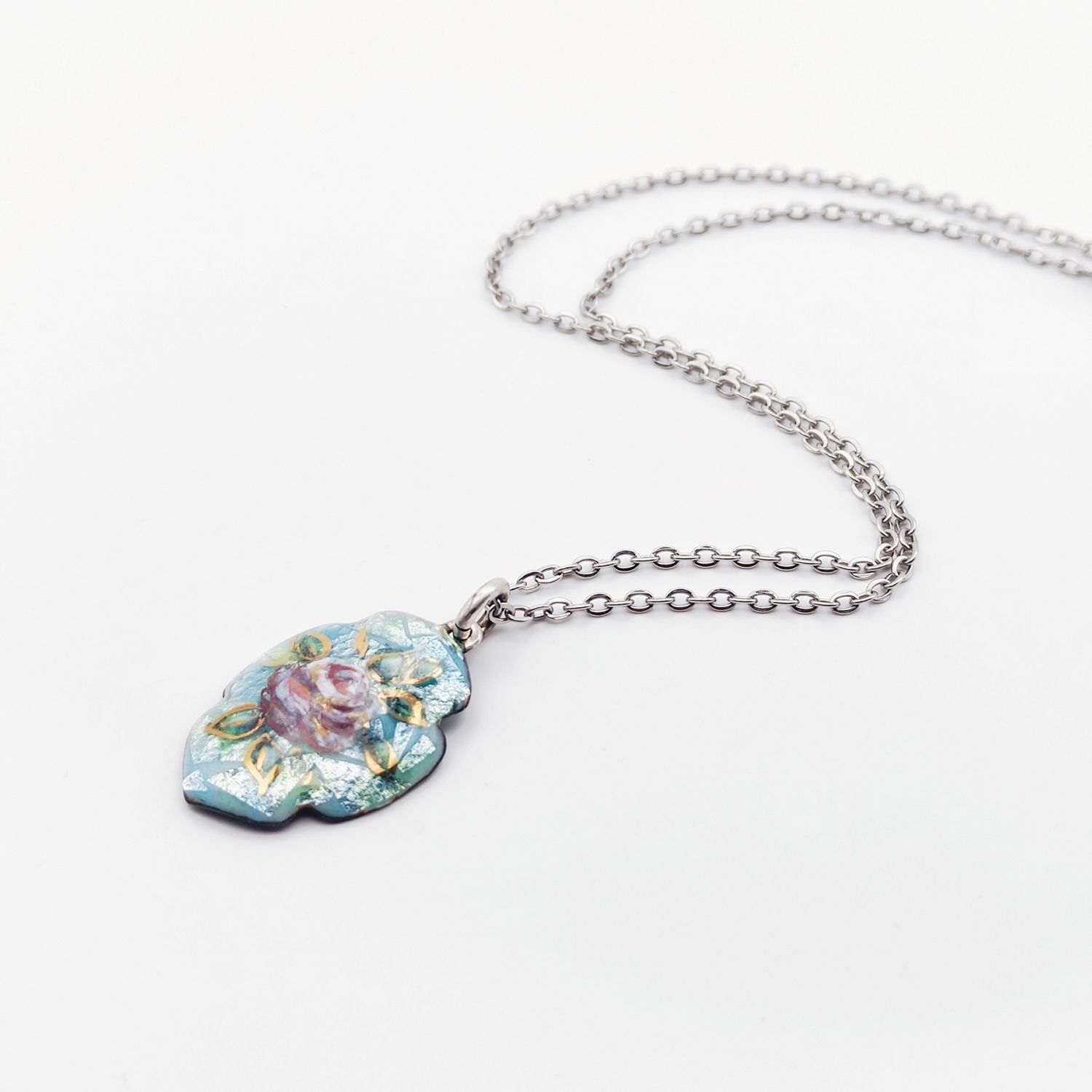 Vintage Pendant Rose