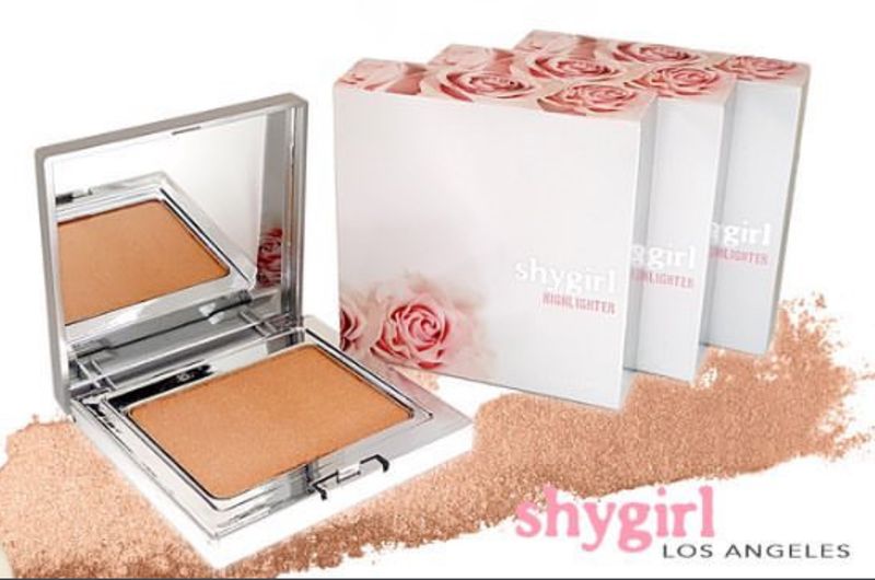 shygirl highlighter powder HP1