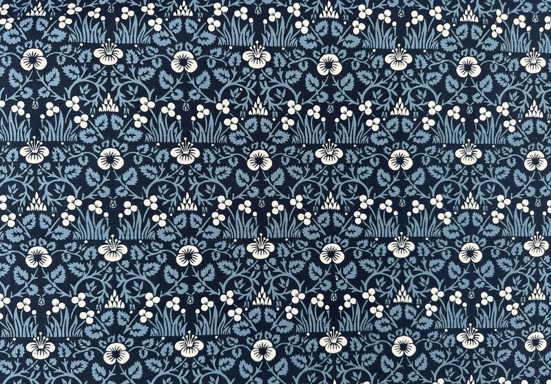 Everhot Magnetic Cover in "Mini Morris - Eyebright" fabric