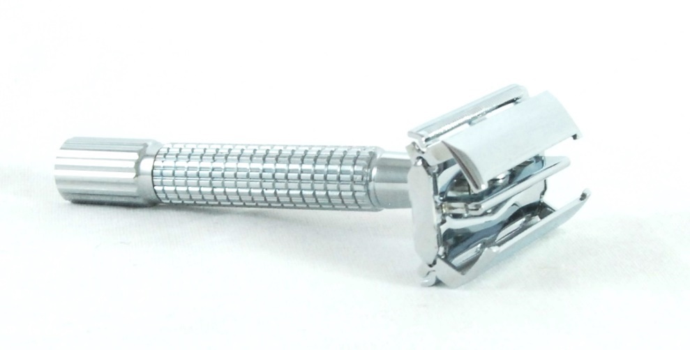 DOUBLE EDGE SAFETY RAZOR-Chrome #929
