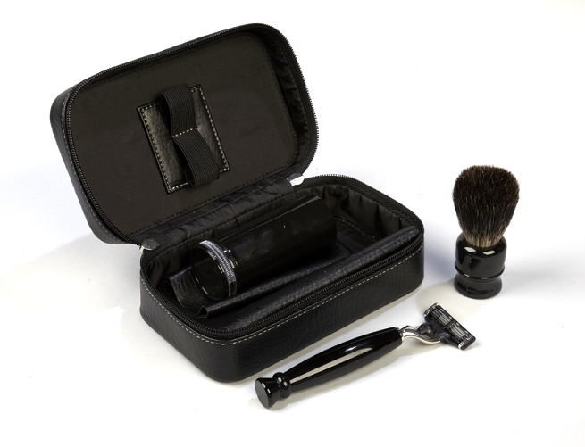 MACH 3 TRAVEL SHAVING KIT #4