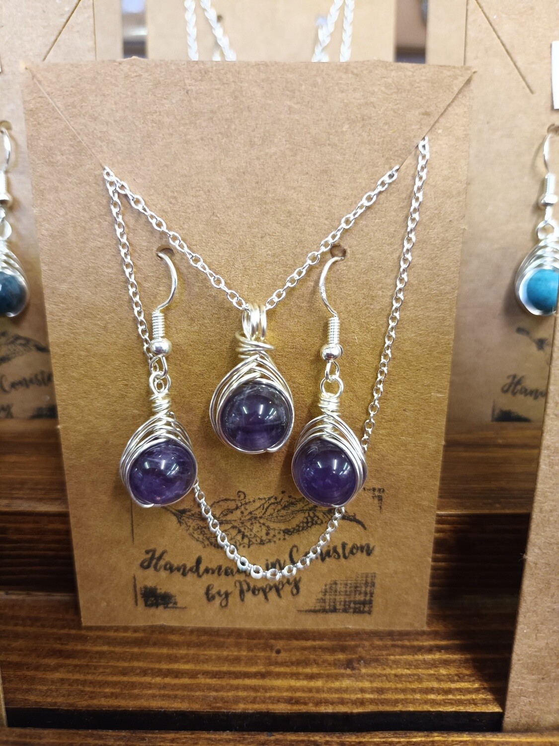 Handmade Earings and Necklace