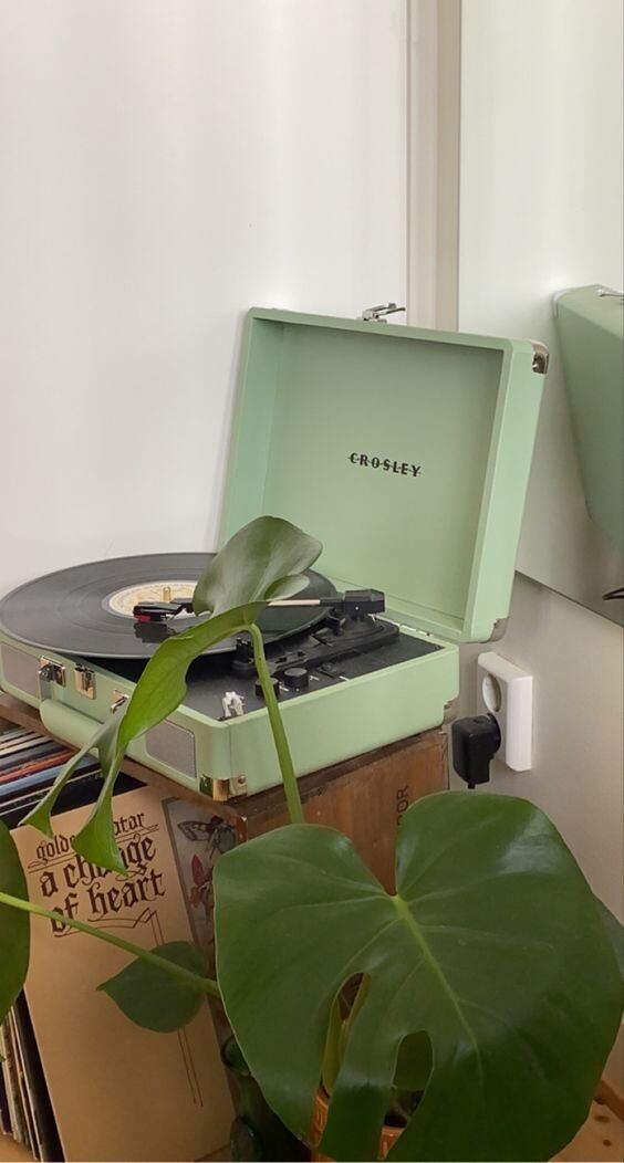Tocadiscos Crosley green pastel