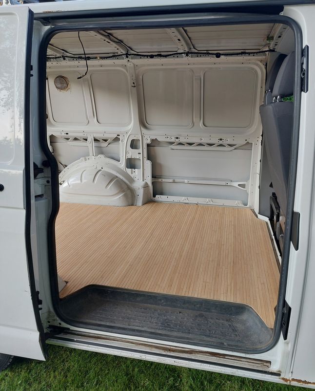 Rollfix Holzbodenbelag passend für VW T5