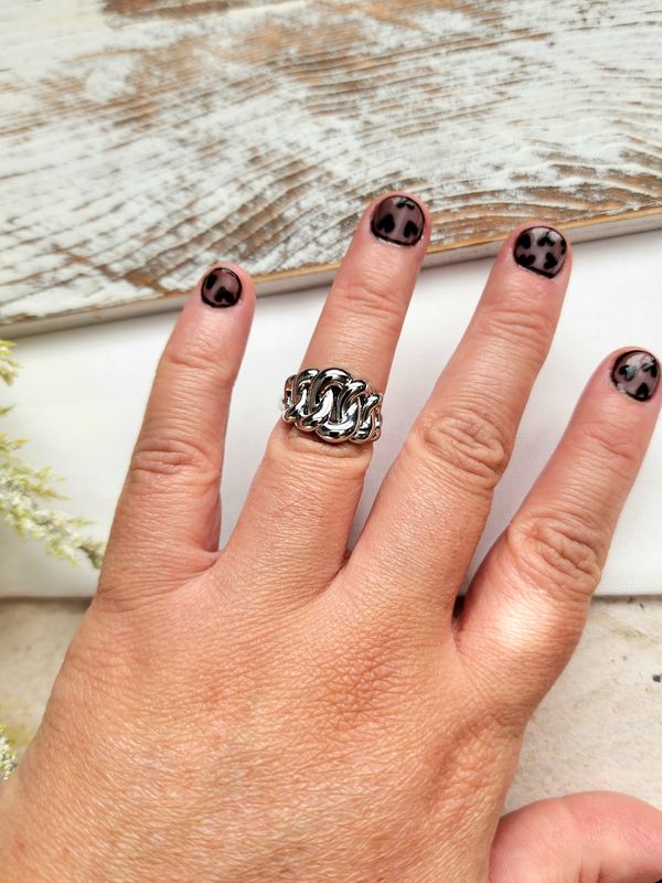 Trenz Ring