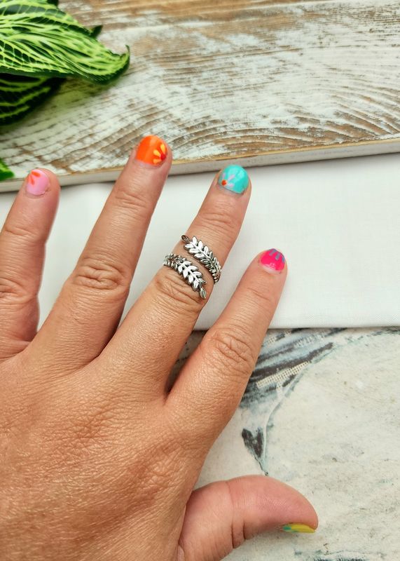 Wreaths Ring