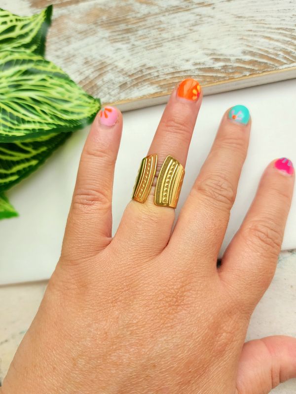Godisia Ring