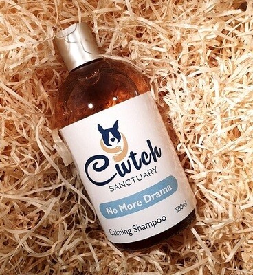 Cwtch Sanctuary Therapy Shampoo Range