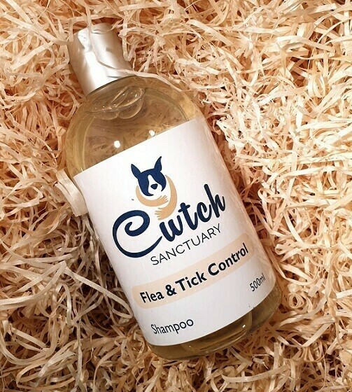 Cwtch Sanctuary Therapy Shampoo Range
