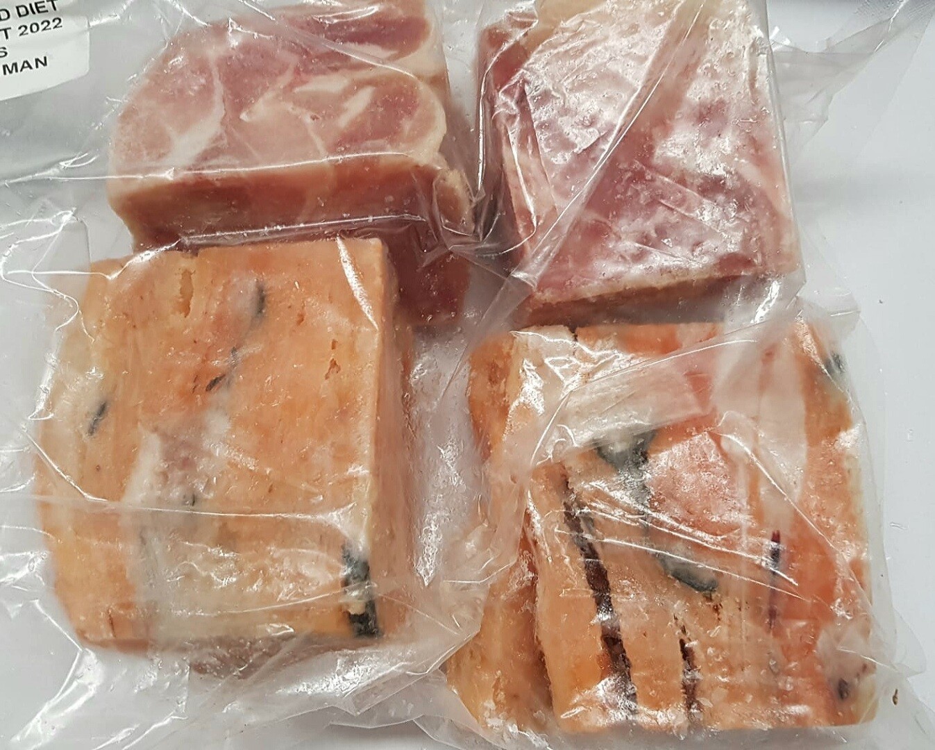 Reggie's Chicken &amp; Salmon Chunks (1.5kg)