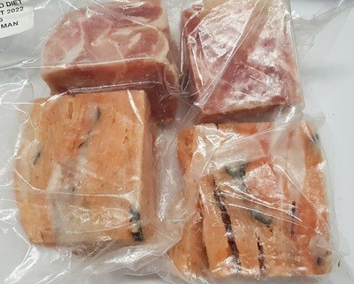 Reggie's Chicken &amp; Salmon Chunks (1.5kg)