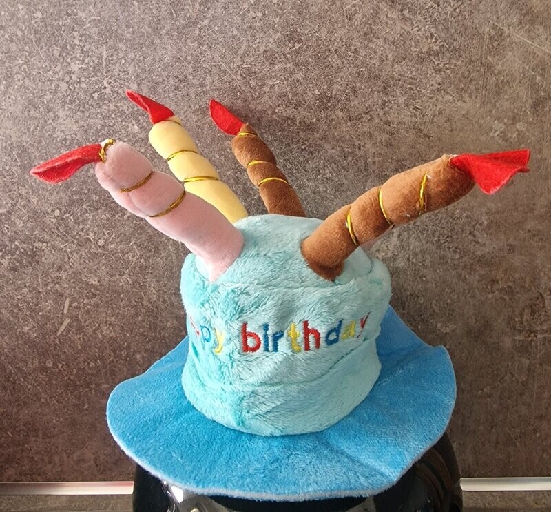 Hoedje met kaarsjes blauw
