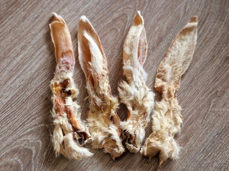 Konijnenoren met vacht 500 gram (normaal €13)