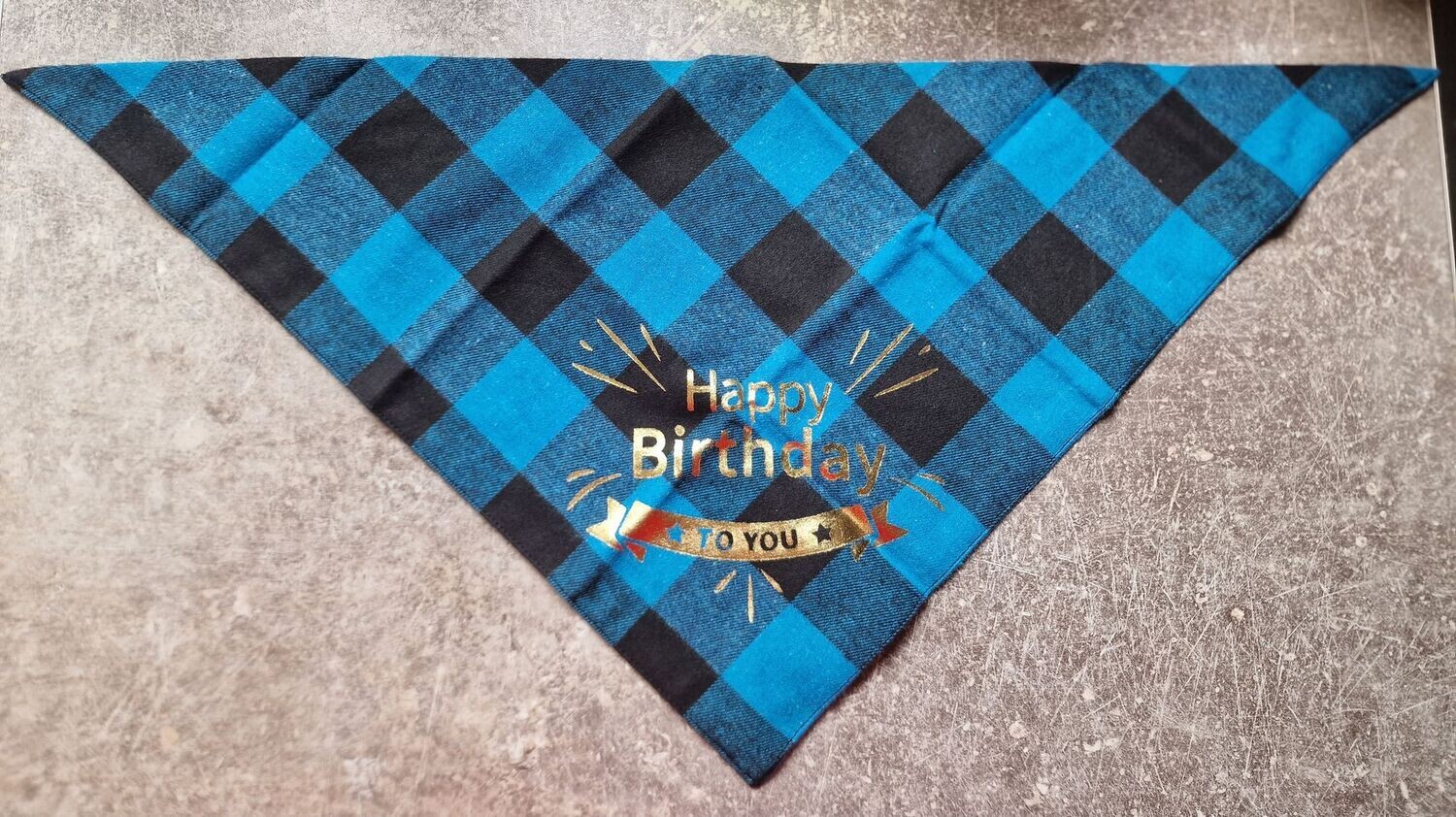 Bandana blauwe ruit "happy birthday to you"