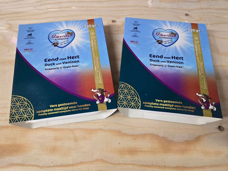 Renske gestoomd vlees eend met hert 1+1 gratis