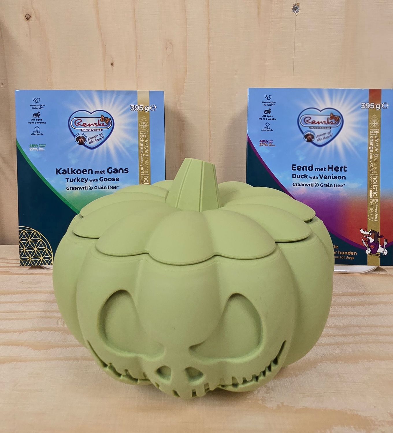 Halloween slowfeeder likmat met 2 gestoomde maaltijden van Renske