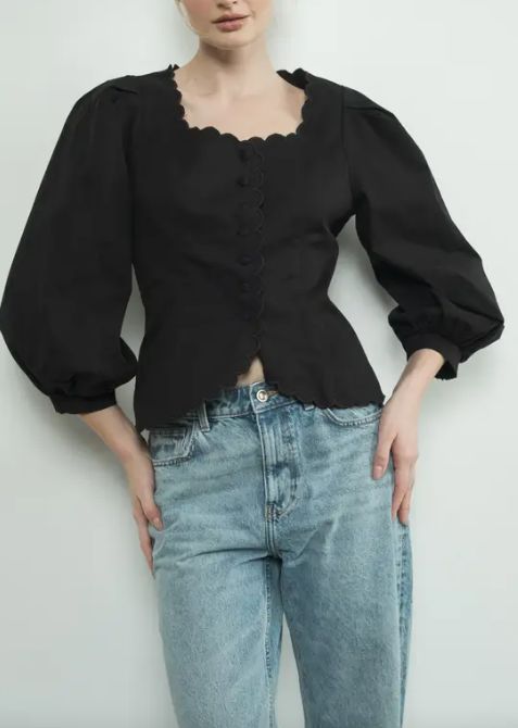 SQUARE NECK SCALLOP EDGE BLOUSE #MAT3118