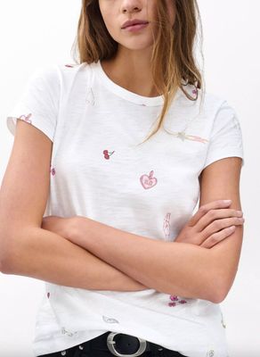 ALL OVER LUCKY CHARM TEE