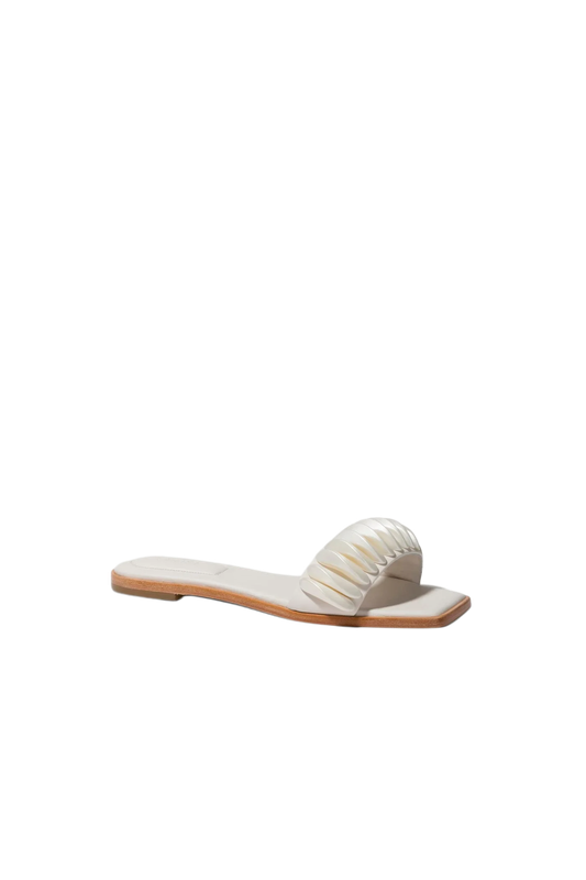 PEARLIZED RIPPLE FLAT SANDAL