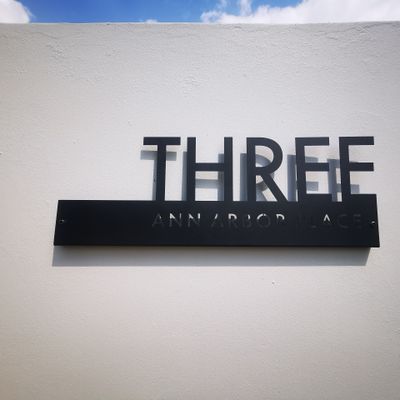 House Number DZ6