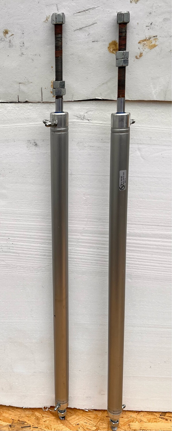 Lippert 354180 Hydraulic Cylinder 32" Stroke 1.5" Bore