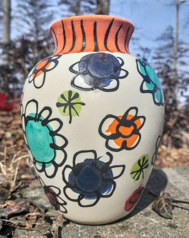 Glaze your own Vases at River Raisin Distillery in Manchester 5/9 Glaze your own Vases at River Raisin Distillery in Manchester 5/9