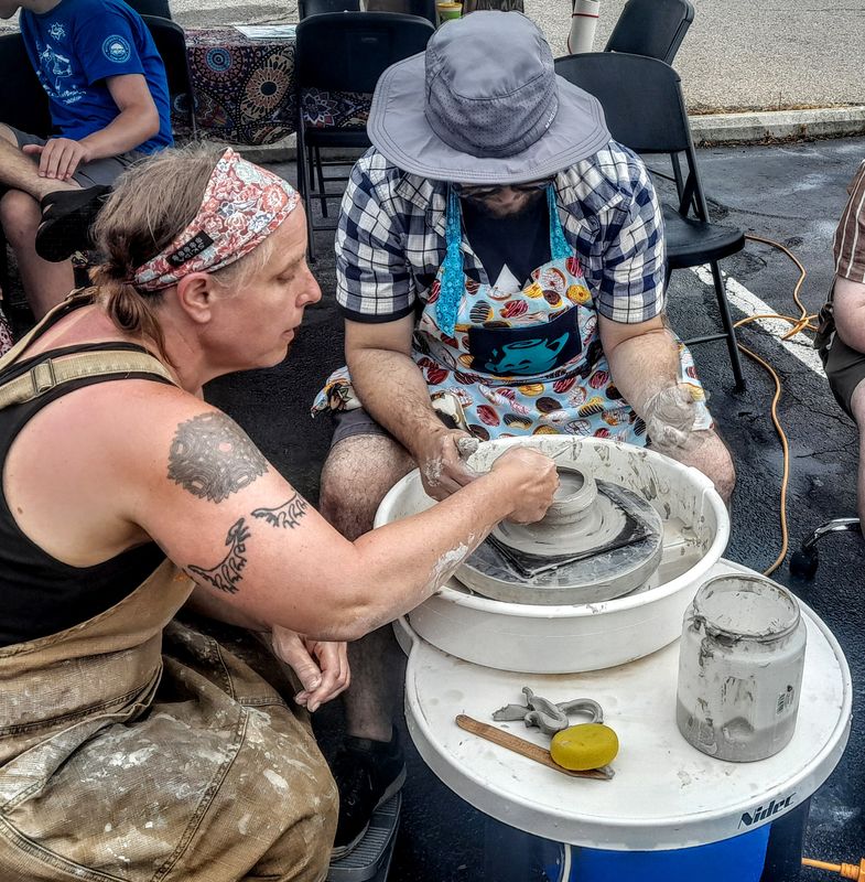 Pitch Haus- Pottery Wheel Try-its at the Farmer's Market! 6/17 10am-noon! FREE Pitch Haus- Pottery Wheel Try-its at the Farmer's Market! 6/17 10am-noon! FREE