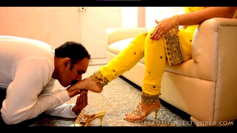 Talwa Jap - Sole Chant  When her soles are worshipped, desire begins to chant: “तलवा… तलवा… तलवा…”