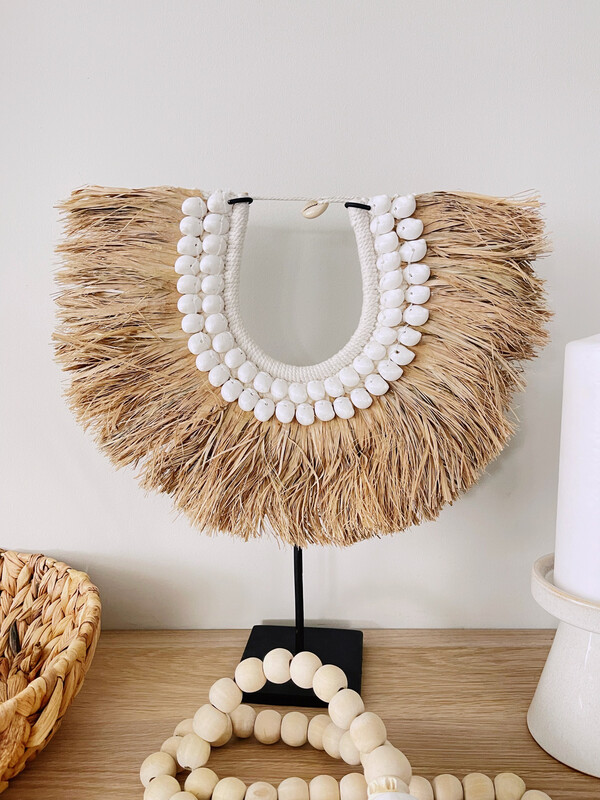 Aerwyna - Natural Seagrass &amp; Seashell Stand