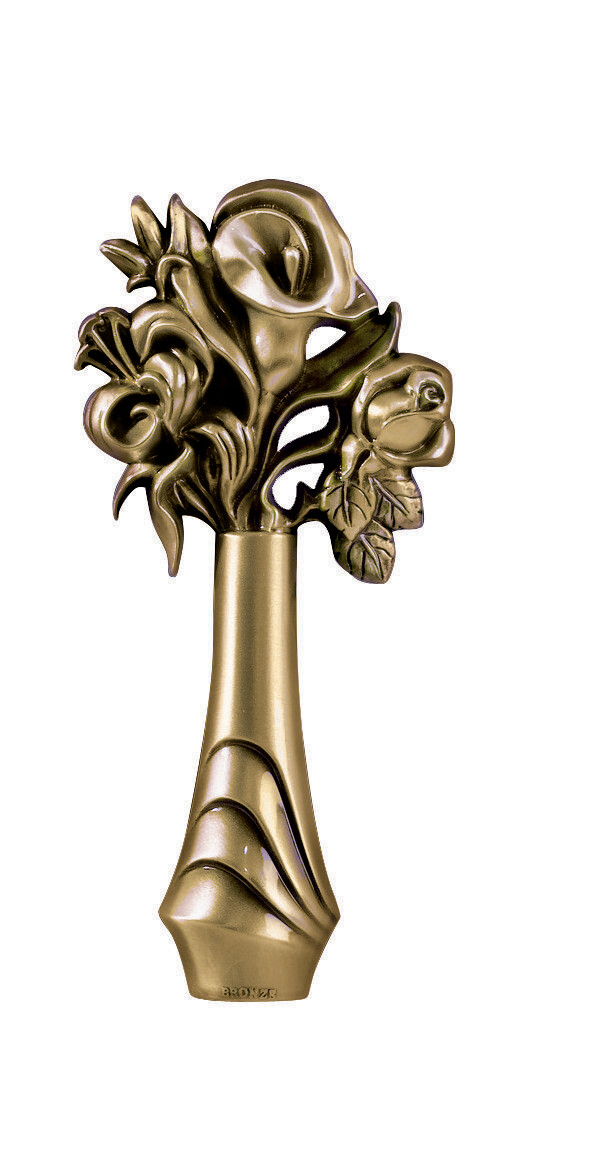 Le vase avec lys et rose h 17.8 x 8.3 cm