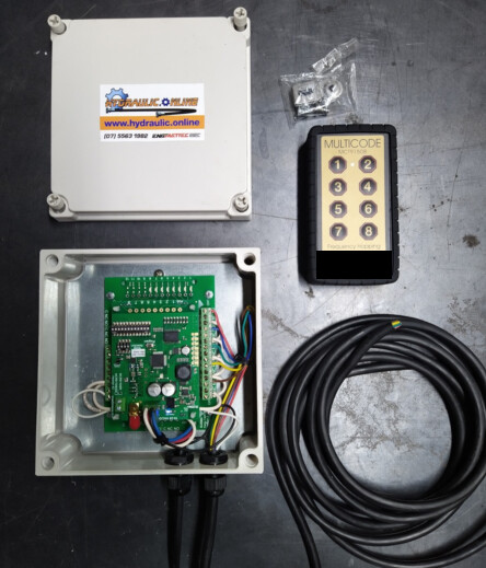 Multicode 8 Button Remote Control & Receiver, Tilt Tray Ready Multicode 8 Button Remote Control & Receiver, Tilt Tray Ready