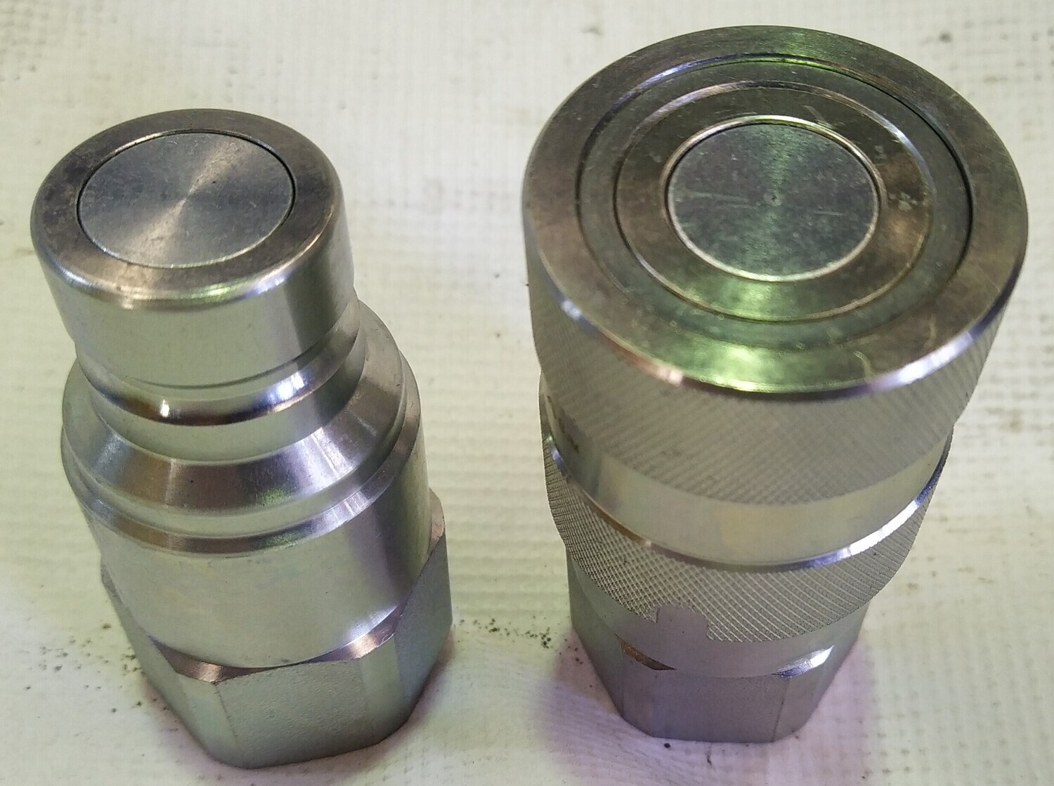 Flat Face Hydraulic Couplers 3/4