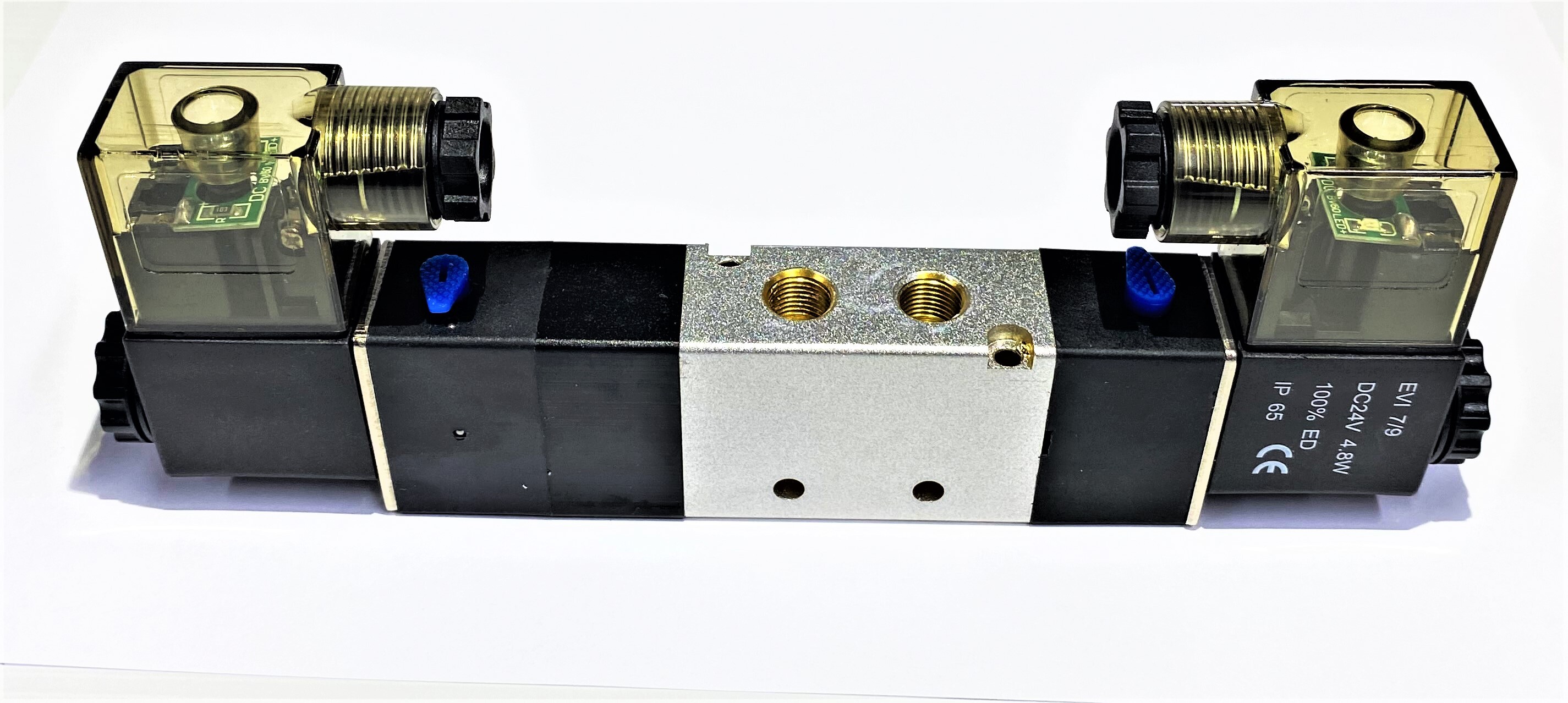 5 Way 3 Position Pneumatic Solenoids, 12/24cDV, 1/8" BSP Hydraulic