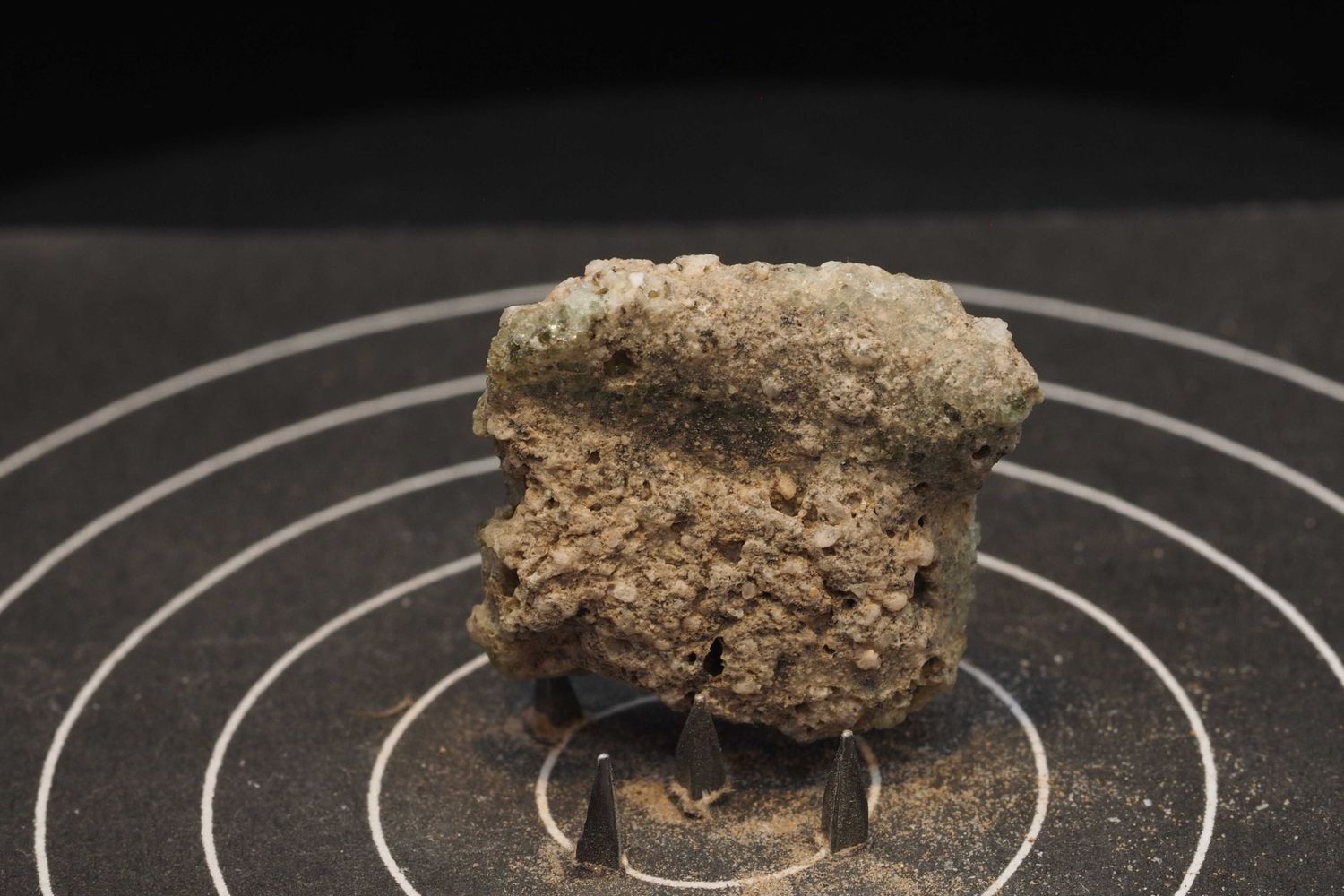 Trinitite specimen 2.366g