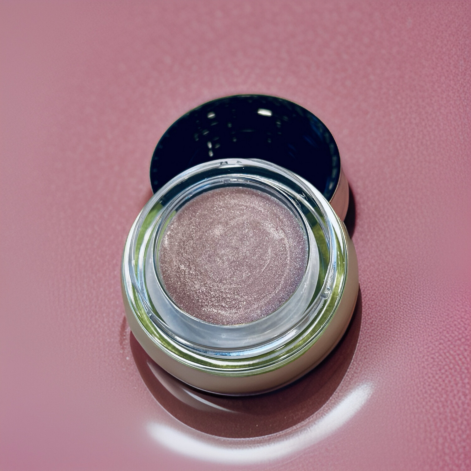 Luxury Color Lip Balm Treatment 02 Sensual Pink - Balsamo labbra 