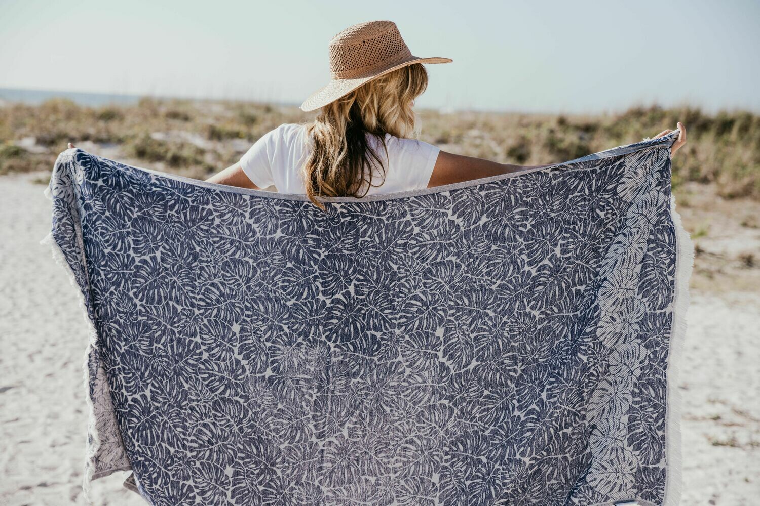 Tropical Leaf Bath Sheet/Towel   (5.5&#39;x3.25&#39;)